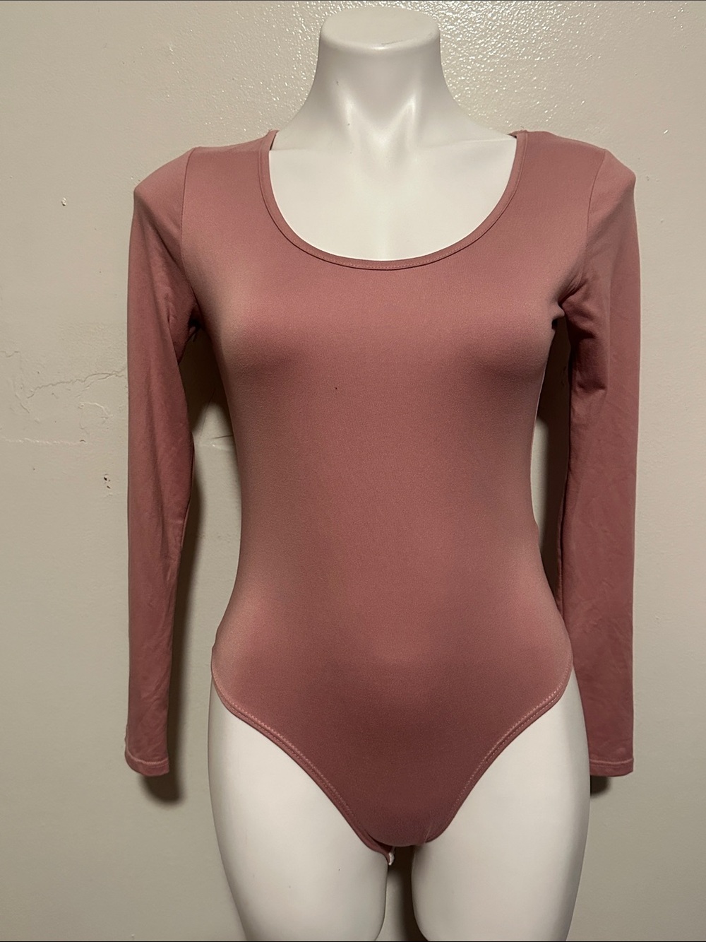 entro Dusty Mauve Long Sleeve Scoop Neck Bodysuit